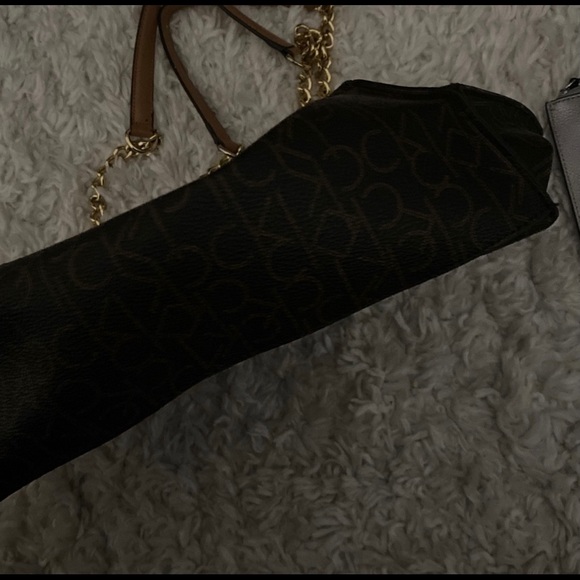 Calvin Klein bag used a couple times - Picture 4 of 7